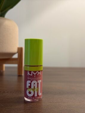 NYX Fat Oil Chillin’ like A Villain 4.8ml